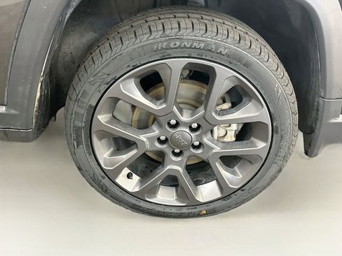 Used 2021 Jeep Compass Latitude AWD/4WD image 11