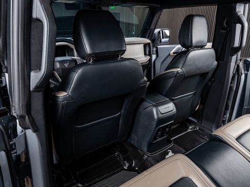 Used 2024 Ford Bronco Wildtrak image 33