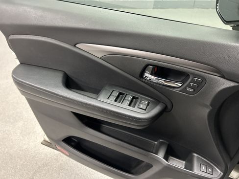 Used 2019 Honda Pilot EX-L image 14