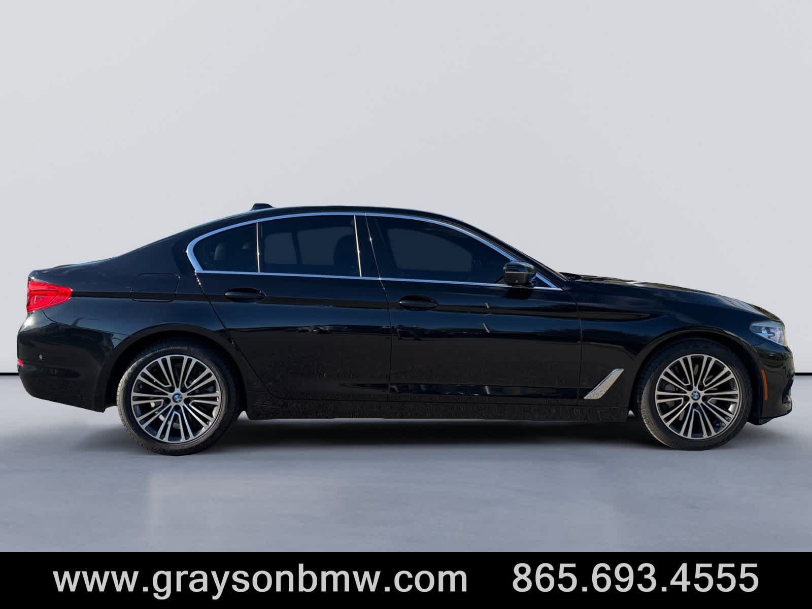 Used 2019 BMW 530i w/ Premium Package RWD image 2