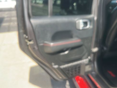 Used 2018 Jeep Wrangler Unlimited Rubicon AWD/4WD image 22