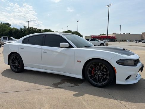 Used 2021 Dodge Charger Scat Pack w/ Plus Group RWD image 25