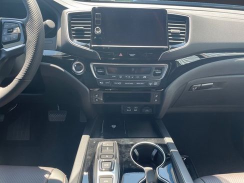 New 2026 Honda Ridgeline Black Edition image 11