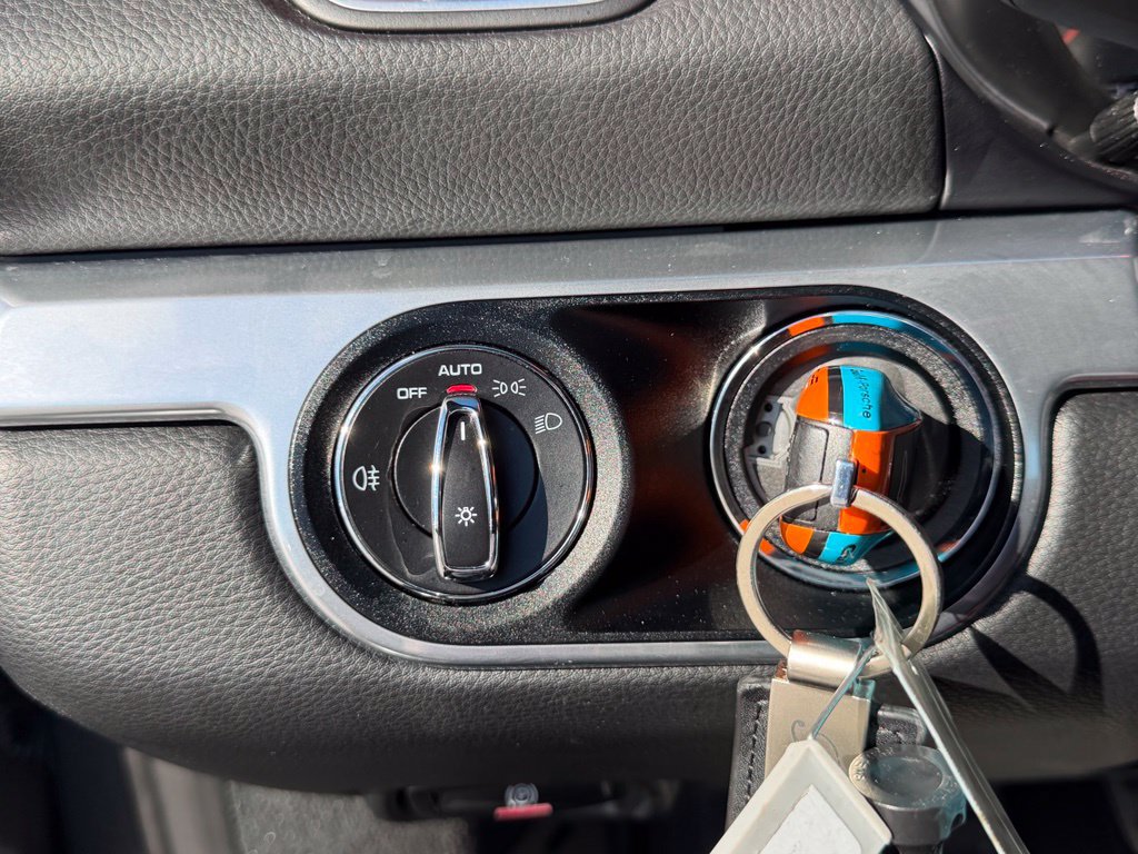 Used 2019 Porsche 718 Cayman RWD image 22
