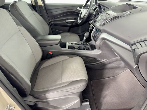 Used 2017 Ford Escape SE w/ SE Cold Weather Package image 30