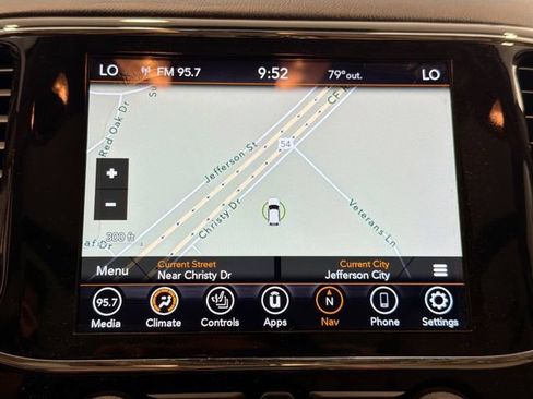Used 2021 Jeep Grand Cherokee Overland AWD/4WD image 11