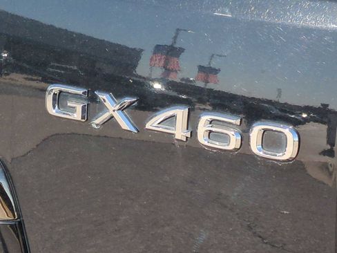 Used 2022 Lexus GX 460 image 33