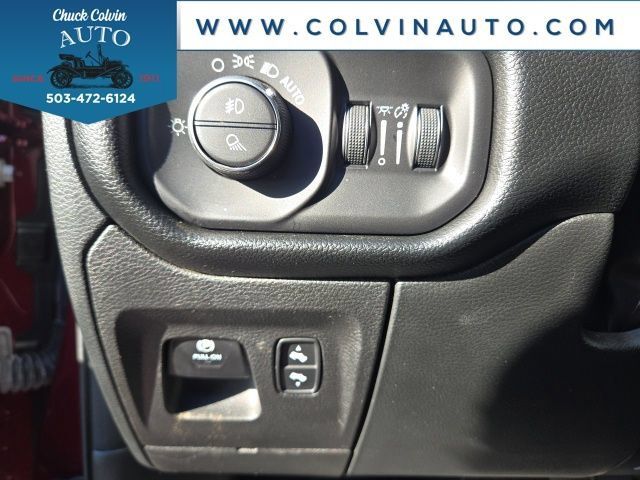 Used 2022 RAM 1500 Laramie AWD/4WD image 32