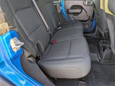 Used 2022 Jeep Wrangler Unlimited Sport image 17