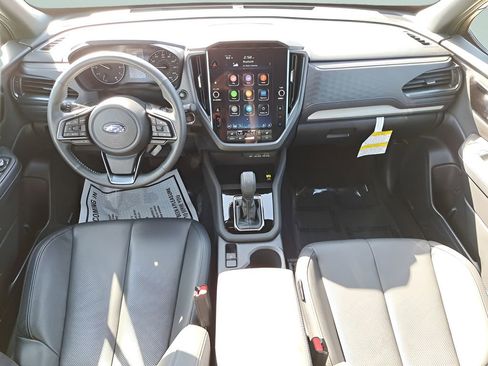 Used 2025 Subaru Forester Limited image 11