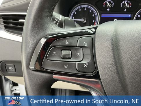 Used 2023 Buick Enclave Essence image 9