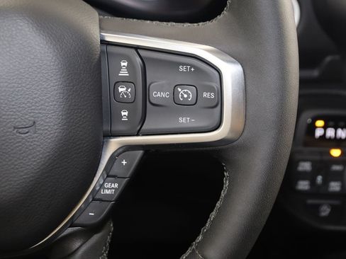 Used 2025 RAM 1500 Big Horn AWD/4WD image 33