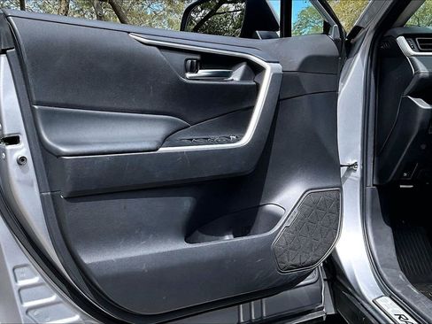 Used 2024 Toyota RAV4 XLE image 17