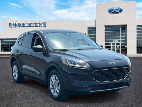 Used 2022 Ford Escape SE w/ Convenience Package AWD/4WD image 1