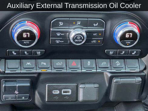 Used 2021 GMC Sierra 1500 Denali w/ Driver Alert Package II AWD/4WD image 25