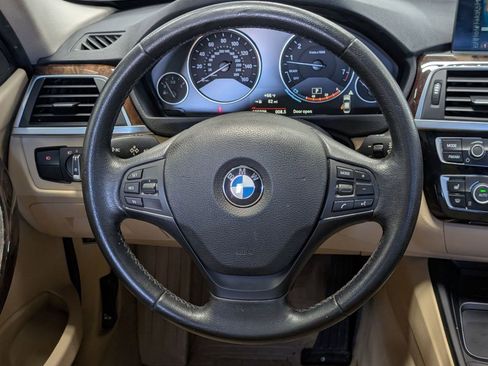 Used 2016 BMW 320i Sedan image 17
