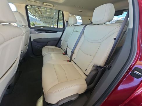 Used 2021 Cadillac XT6 Premium Luxury image 26