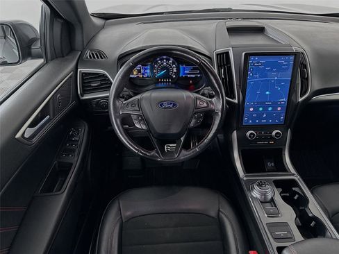 Used 2022 Ford Edge ST-Line w/ Class II Trailer Tow Package AWD/4WD image 2