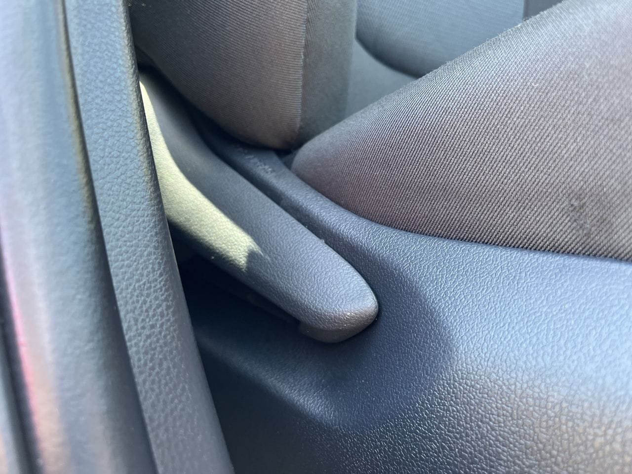 Used 2025 Toyota RAV4 XLE FWD image 26