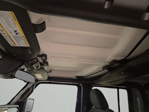 New 2026 Jeep Gladiator Sport image 20