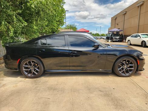 Used 2020 Dodge Charger R/T w/ Blacktop Package RWD image 5