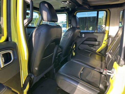 Used 2023 Jeep Wrangler Unlimited Sahara w/ Cold Weather Group image 34