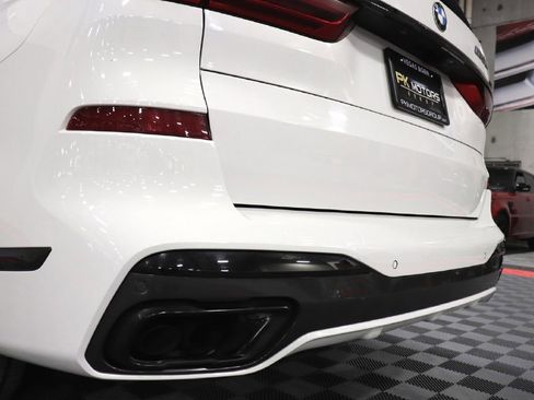 Used 2020 BMW X7 M50i w/ Cold Weather Package image 84