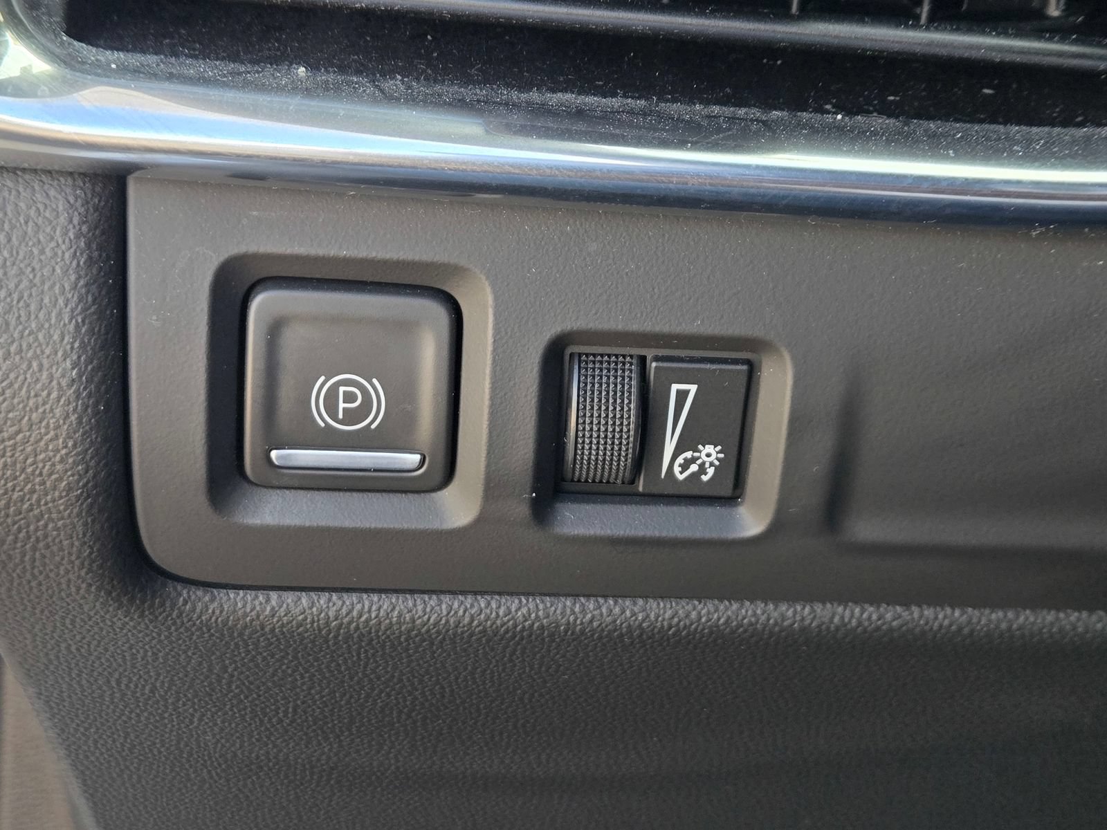 Used 2022 Cadillac XT4 Sport w/ Comfort Package FWD image 21