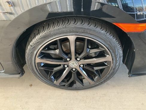 Used 2020 Honda Civic Sport Touring image 28