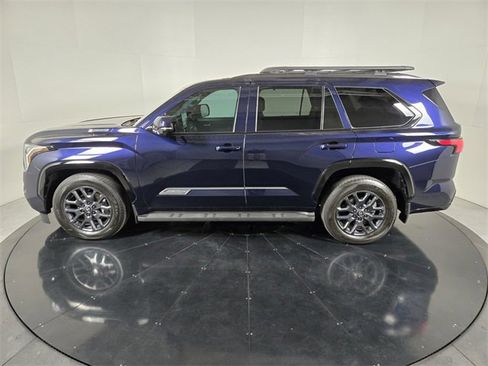 Used 2025 Toyota Sequoia Platinum image 3