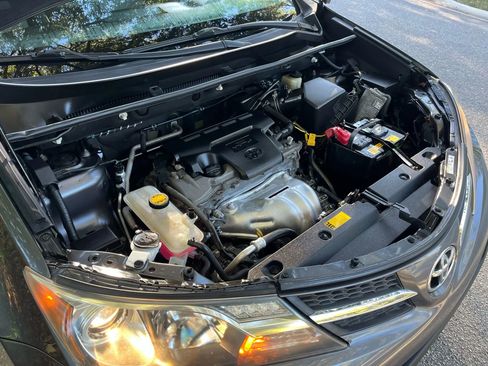 Used 2014 Toyota RAV4 XLE image 12