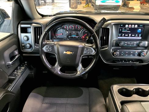 Used 2018 Chevrolet Silverado 1500 LT image 17