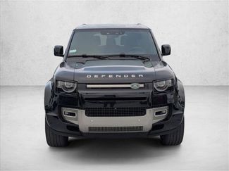 Used 2023 Land Rover Defender 130 SE video 2