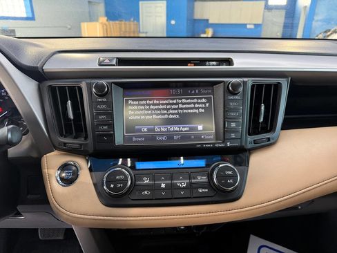 Used 2018 Toyota RAV4 XLE FWD image 27