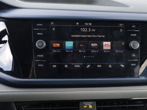 Used 2024 Volkswagen Taos SE image 8