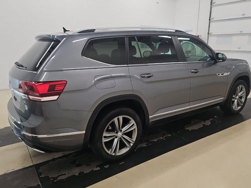 Used 2019 Volkswagen Atlas SEL R-Line AWD/4WD image 4