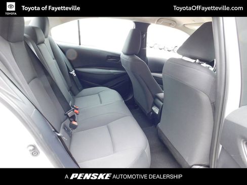 Used 2024 Toyota Corolla LE image 5