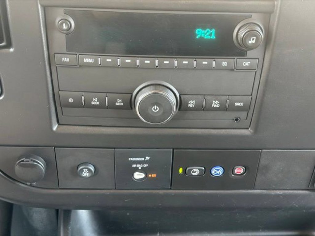 Certified 2025 Chevrolet Express 2500 RWD image 21