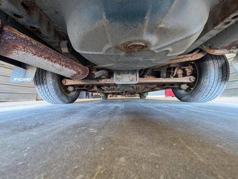 Used 1995 Ford Taurus Sedan FWD image 15