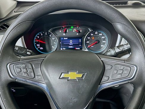 Used 2024 Chevrolet Equinox LS w/ LS Convenience Package image 12