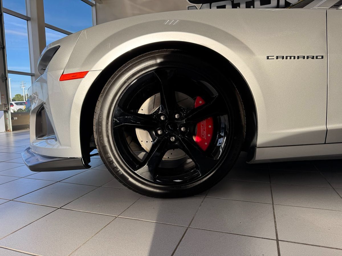 Used 2014 Chevrolet Camaro SS w/ RS Package RWD image 59
