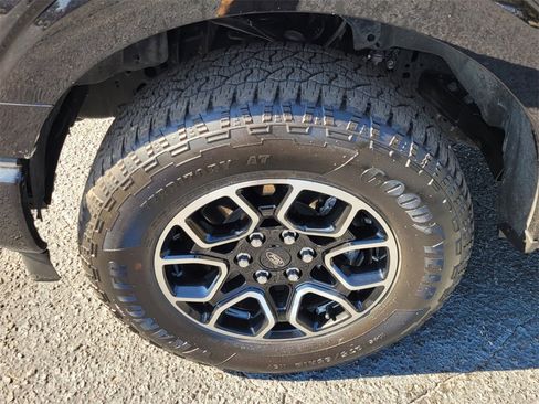 Used 2022 Ford F150 XLT w/ Equipment Group 302A High image 16