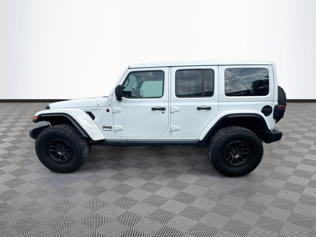 Used 2022 Jeep Wrangler Unlimited Rubicon w/ Xtreme Recon 35" Tire Package AWD/4WD image 9