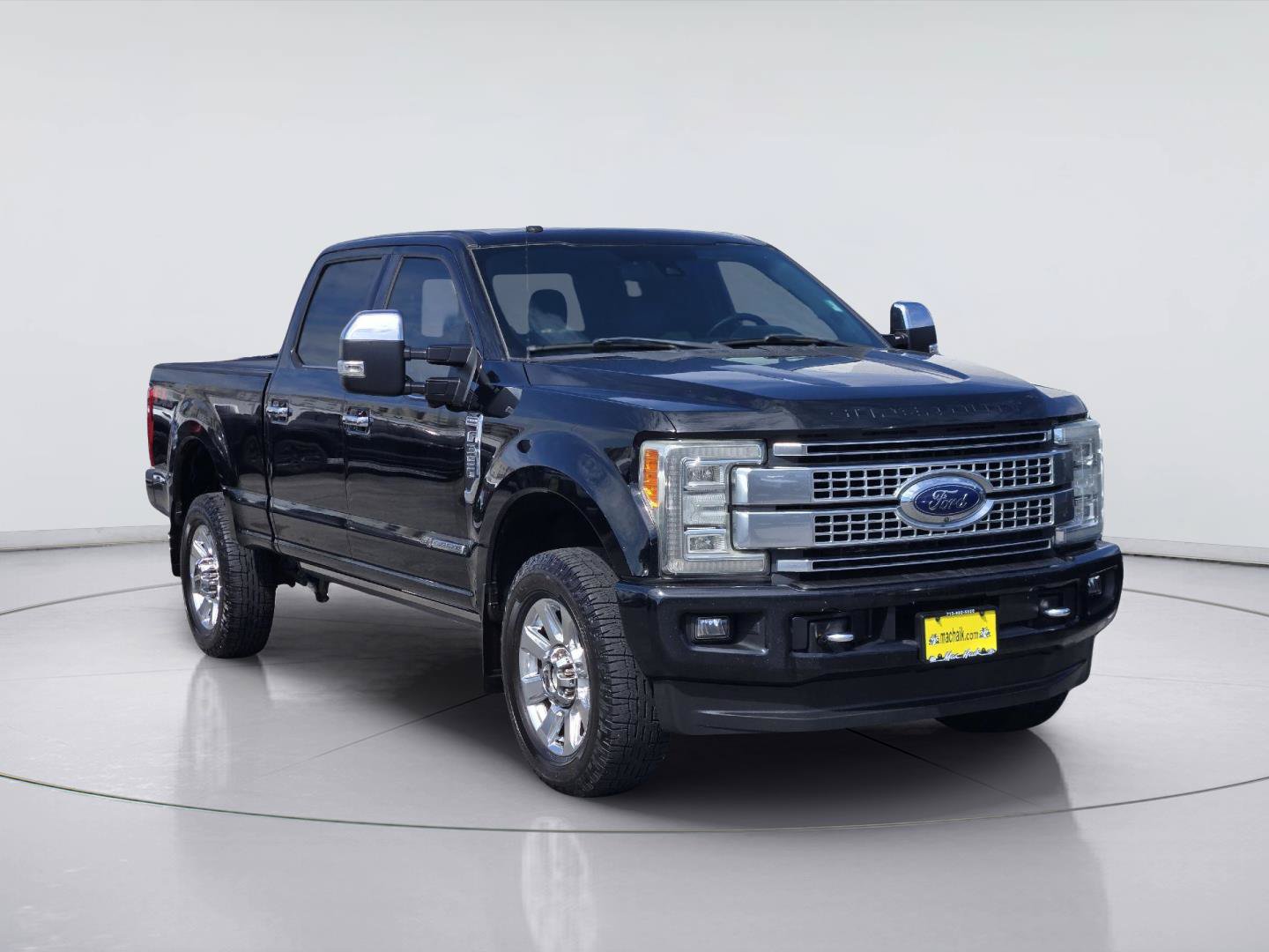 Used 2017 Ford F350 Platinum w/ Platinum Ultimate Package AWD/4WD image 3