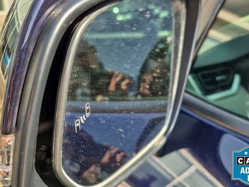 Used 2021 Toyota RAV4 XLE Premium image 39