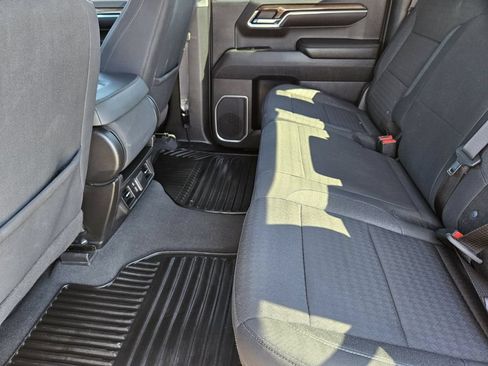 Used 2023 Chevrolet Silverado 1500 LT AWD/4WD image 30