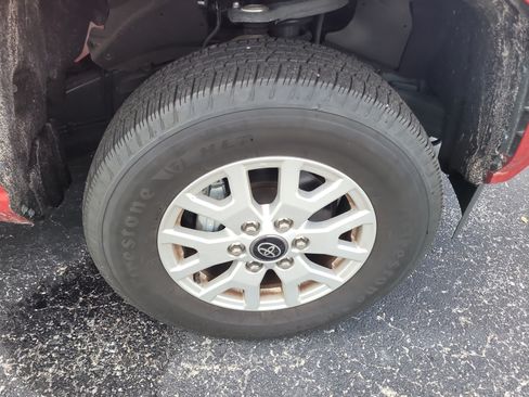 Used 2025 Toyota Tacoma SR RWD image 10