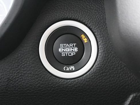 Used 2020 RAM 1500 Big Horn AWD/4WD image 34