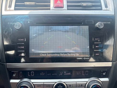Used 2015 Subaru Legacy 2.5i Premium AWD/4WD image 21