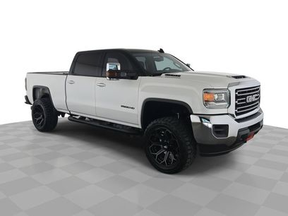 Used 2017 GMC Sierra 2500 4x4 Crew Cab w/ Sierra Convenience Package